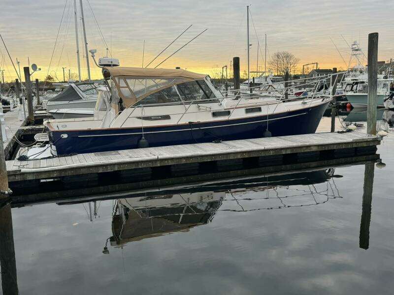 PILGRIM  34ft Legacy Yachts Yacht For Sale