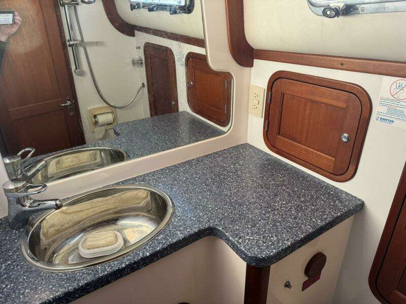 PILGRIM  34ft Legacy Yachts Yacht For Sale