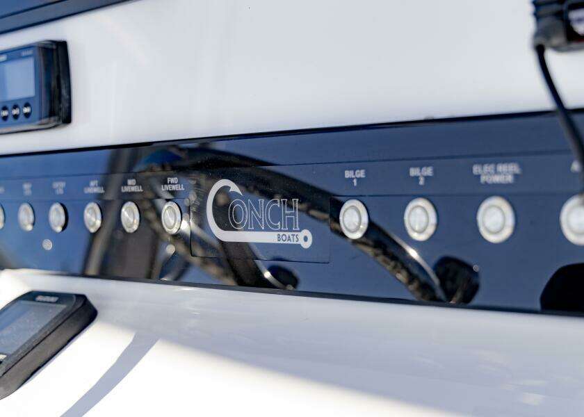 27ft Conch Yacht For Sale