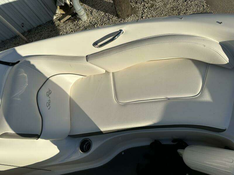 20ft Sea Ray Yacht For Sale