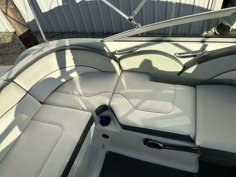 20ft Sea Ray Yacht For Sale