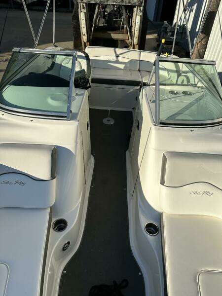 20ft Sea Ray Yacht For Sale