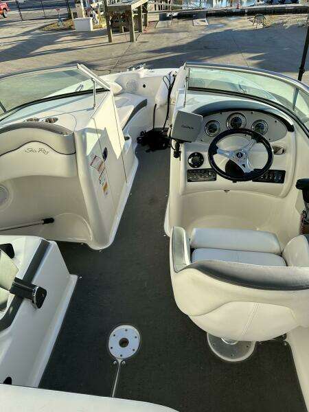 20ft Sea Ray Yacht For Sale