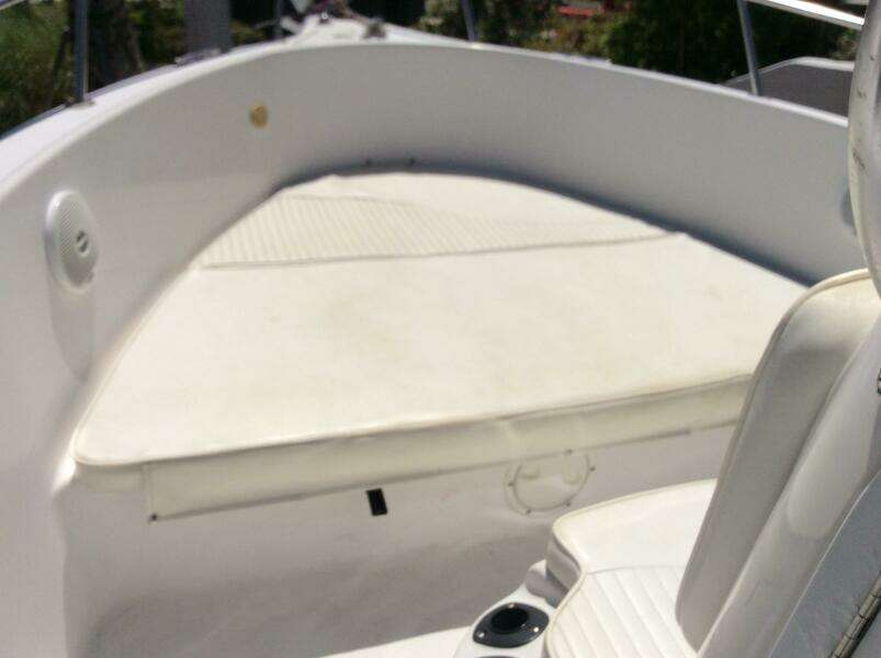 21ft Seaswirl Striper Yacht For Sale