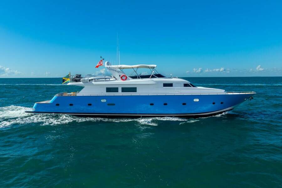 AZURE 97ft Maiora Yacht For Sale