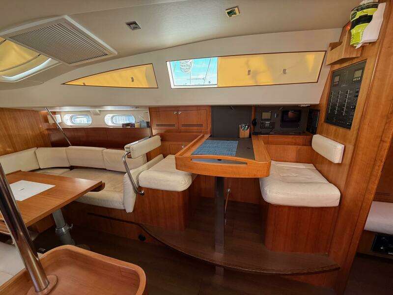 Evermore 45ft Allures Yacht For Sale