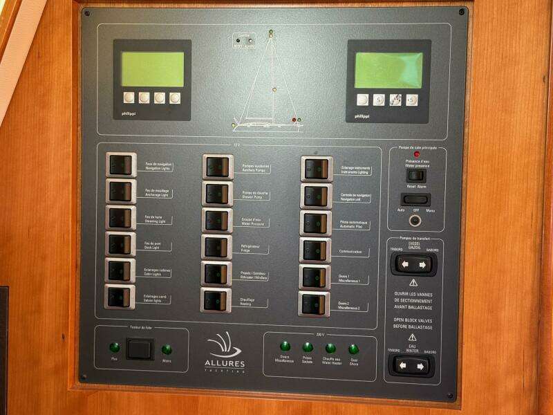 Evermore 45ft Allures Yacht For Sale