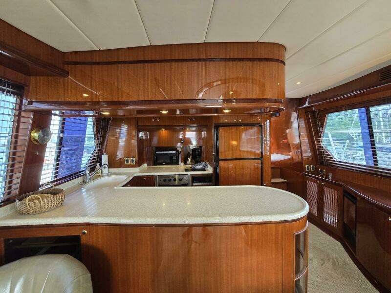 White Pearl 1 56ft Hampton Yacht For Sale