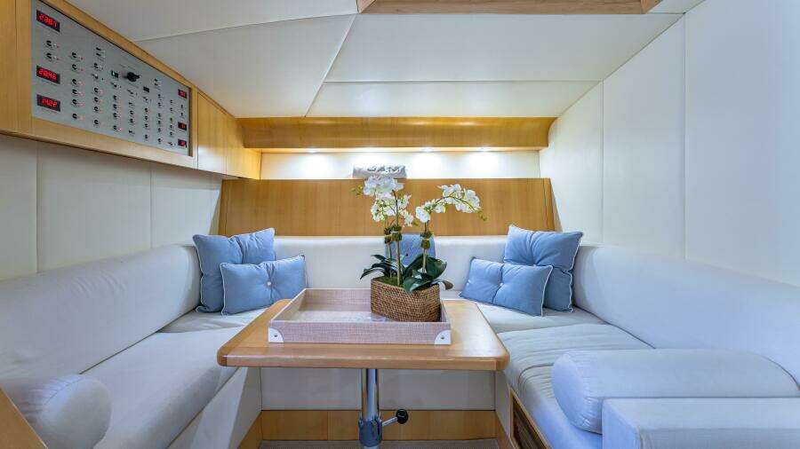 JAM 51ft Magna Marine Yacht For Sale