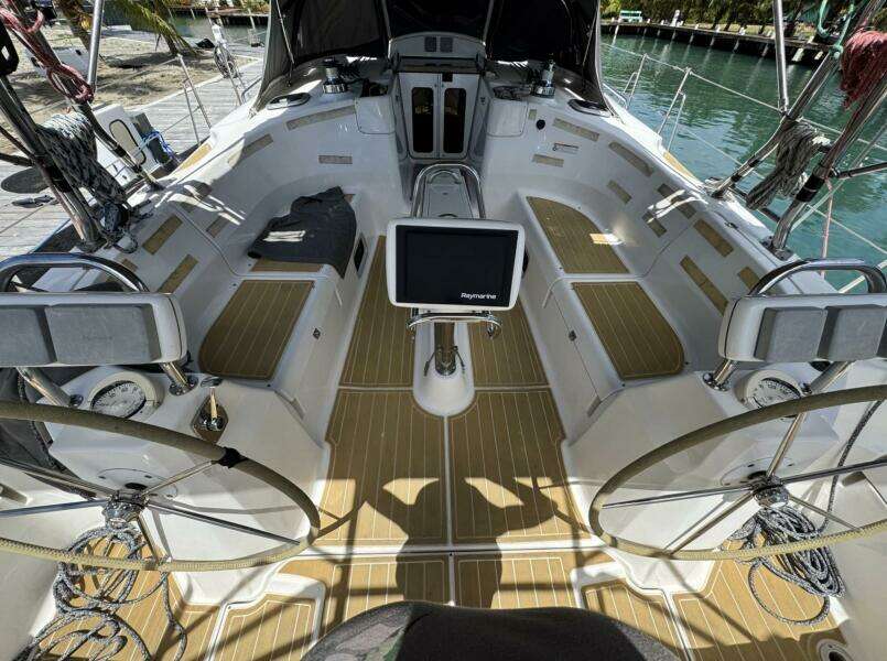 Courageux 49ft Hunter Yacht For Sale