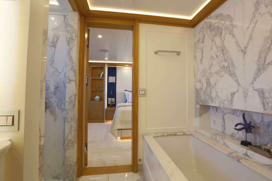 120ft RMK Marine Yacht For Sale