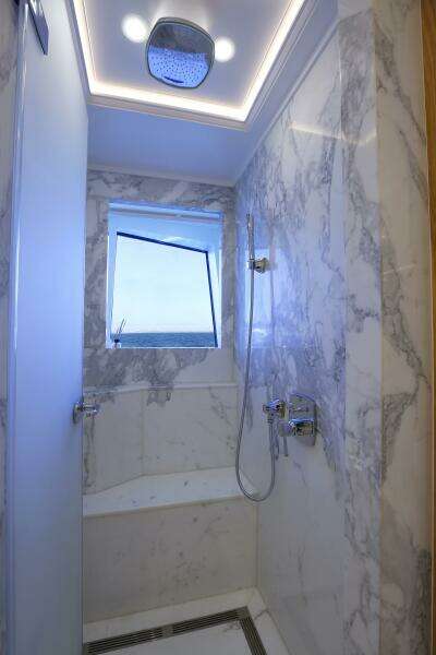 120ft RMK Marine Yacht For Sale