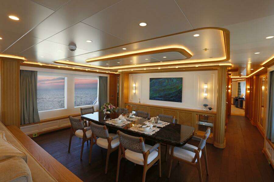 120ft RMK Marine Yacht For Sale