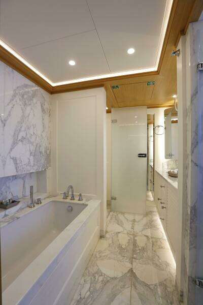 120ft RMK Marine Yacht For Sale