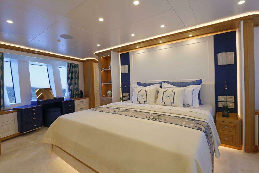 120ft RMK Marine Yacht For Sale