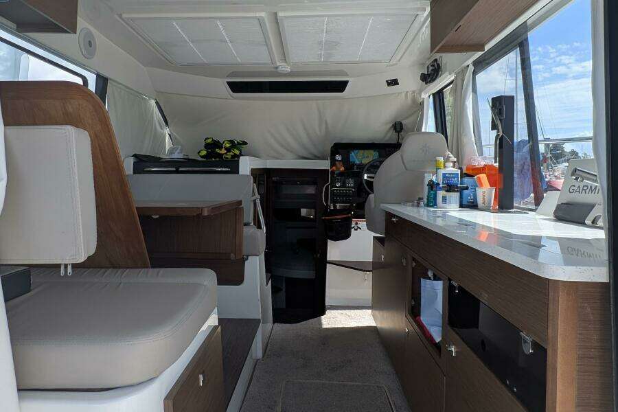 34ft Jeanneau Yacht For Sale