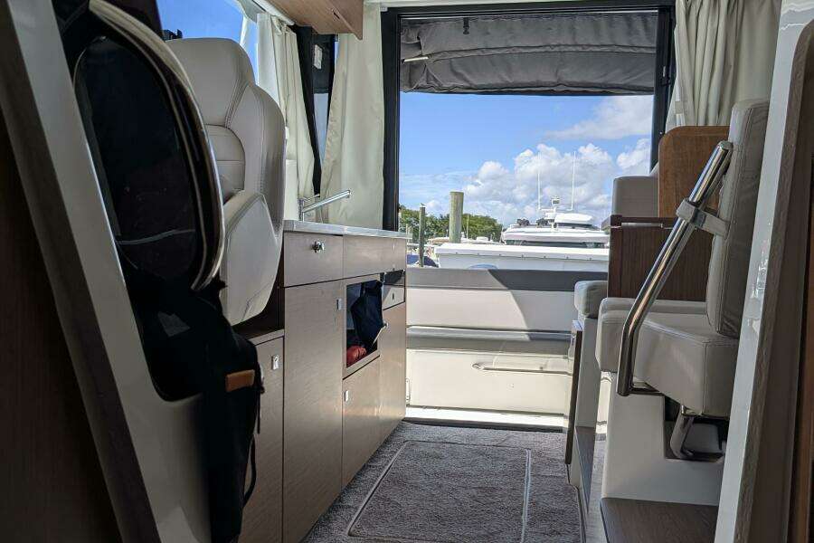 34ft Jeanneau Yacht For Sale