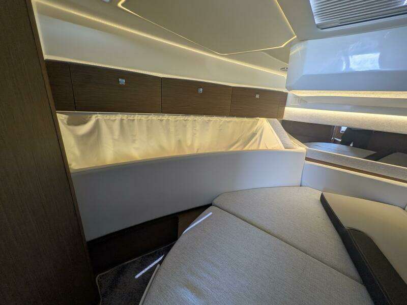 34ft Jeanneau Yacht For Sale