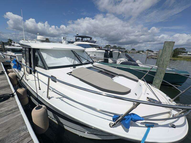 34ft Jeanneau Yacht For Sale