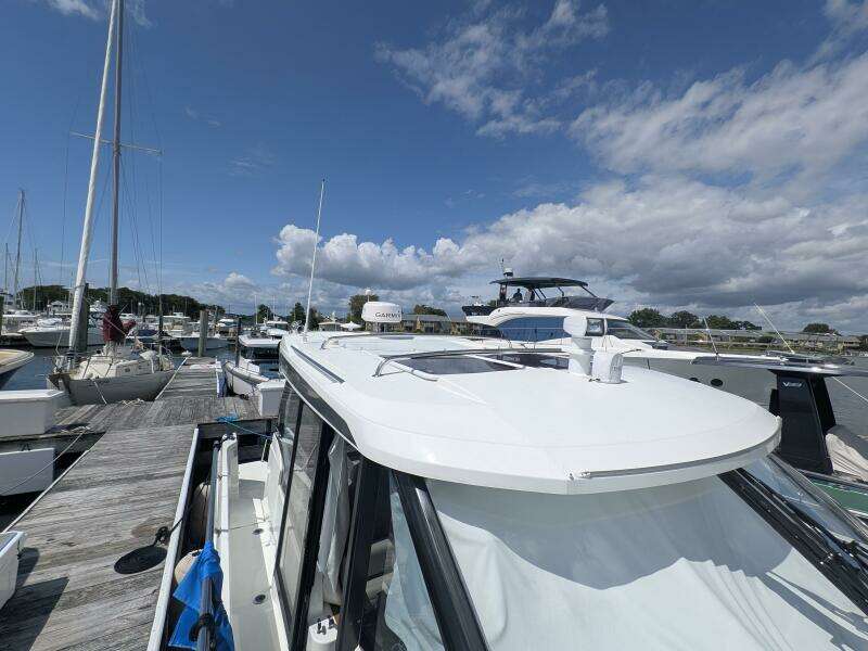 34ft Jeanneau Yacht For Sale