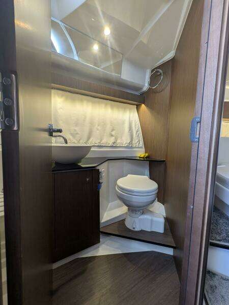 34ft Jeanneau Yacht For Sale