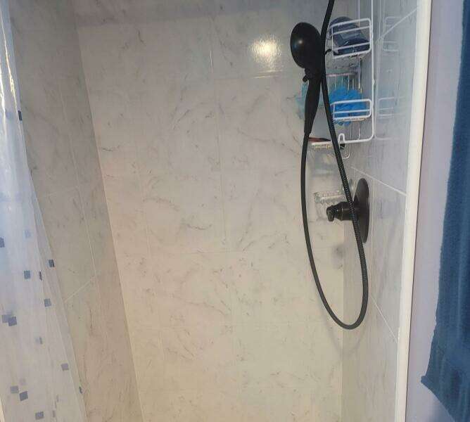 44ft Hilburn Yacht For Sale