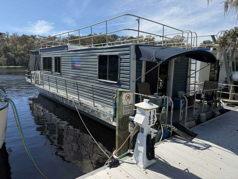 44ft Hilburn Yacht For Sale