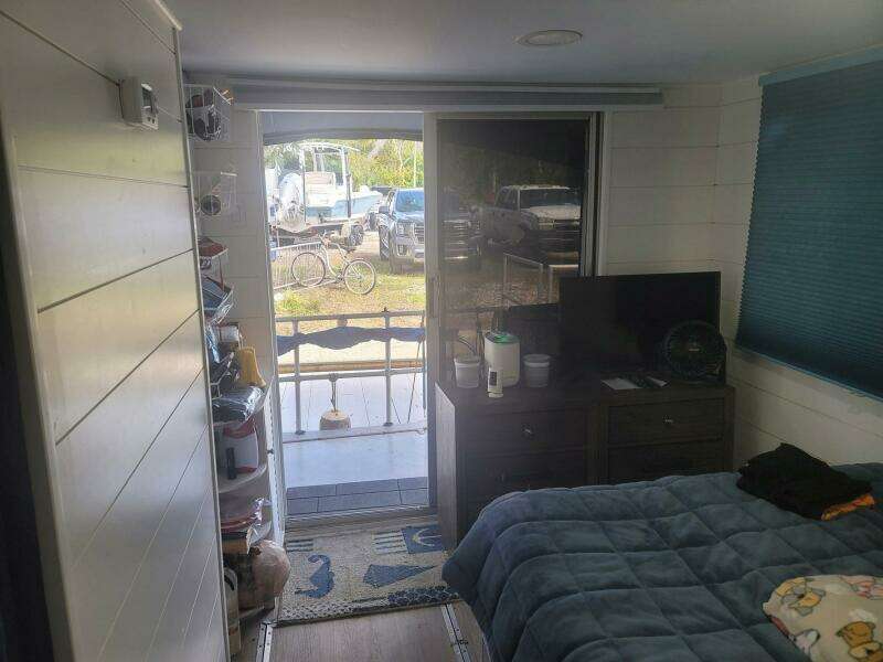 44ft Hilburn Yacht For Sale