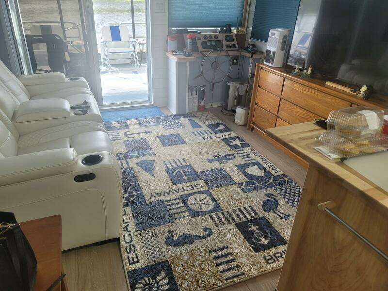 44ft Hilburn Yacht For Sale