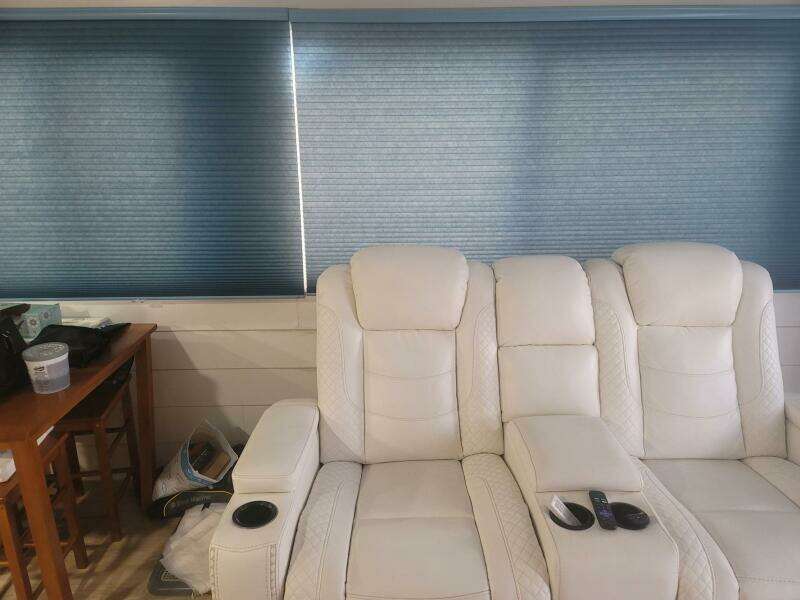 44ft Hilburn Yacht For Sale