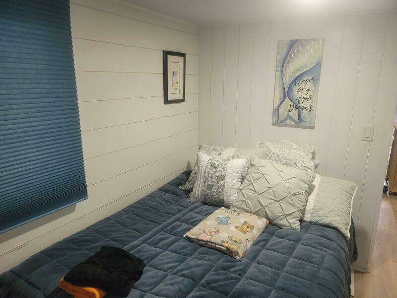 44ft Hilburn Yacht For Sale