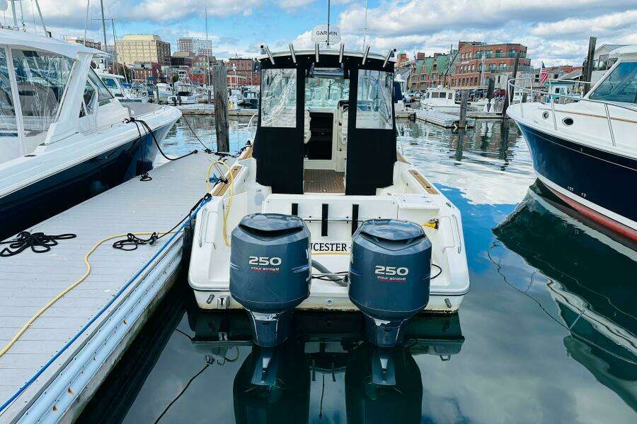 Miss Jeannie 28ft Pursuit Yacht For Sale