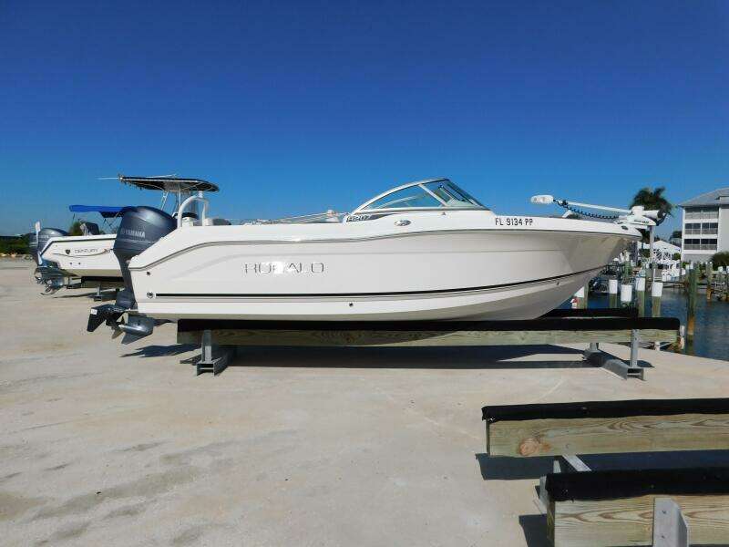 20ft Robalo Yacht For Sale