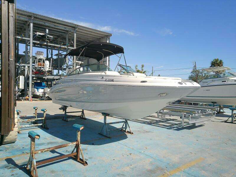 26ft Crownline Yacht For Sale