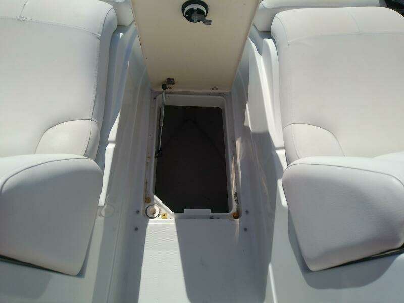 26ft Crownline Yacht For Sale