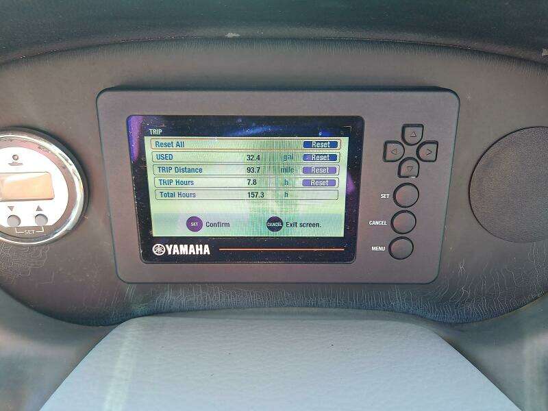 26ft Crownline Yacht For Sale