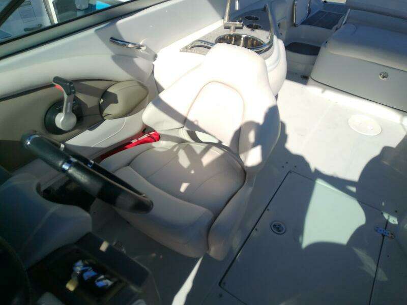 26ft Crownline Yacht For Sale