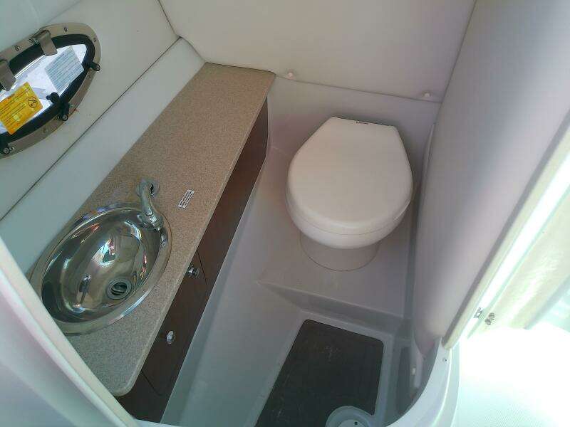 26ft Crownline Yacht For Sale