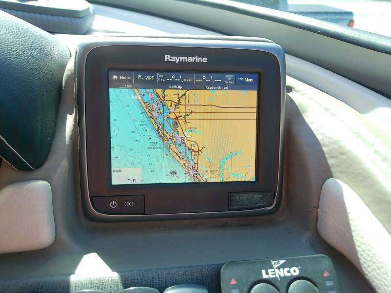 26ft Crownline Yacht For Sale