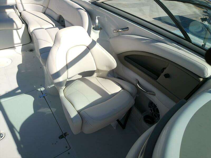 26ft Crownline Yacht For Sale