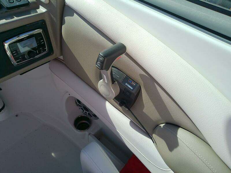 26ft Crownline Yacht For Sale