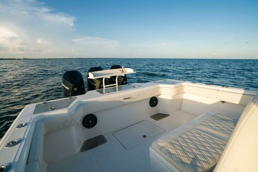 36ft Front Runner Yacht For Sale