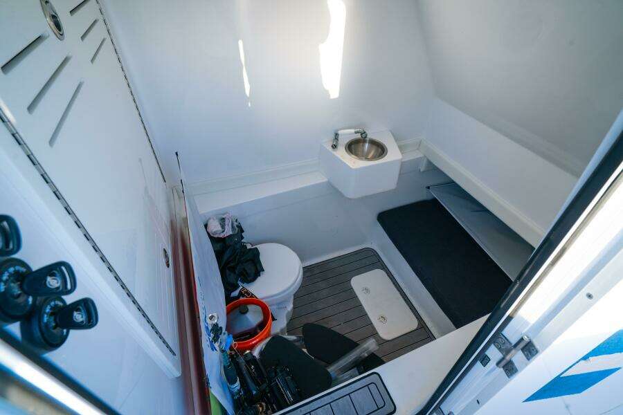 36ft Front Runner Yacht For Sale