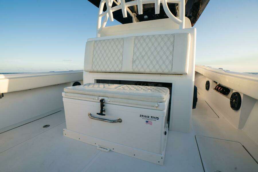 36ft Front Runner Yacht For Sale