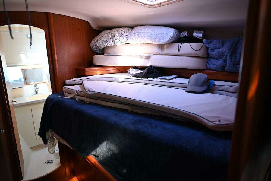 44ft Hunter Yacht For Sale