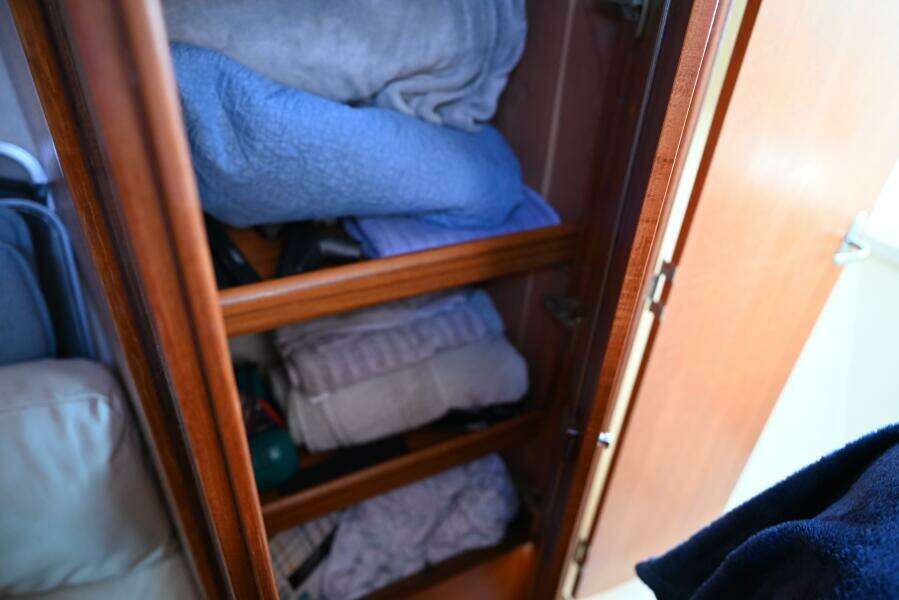 44ft Hunter Yacht For Sale