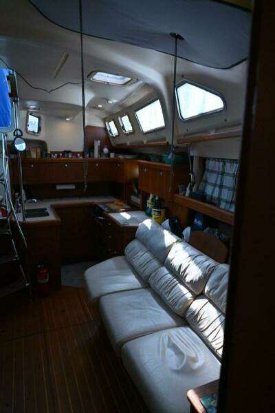 44ft Hunter Yacht For Sale