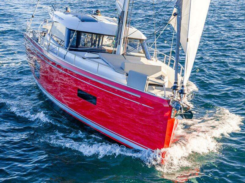NO NAME  41ft Moody Yacht For Sale