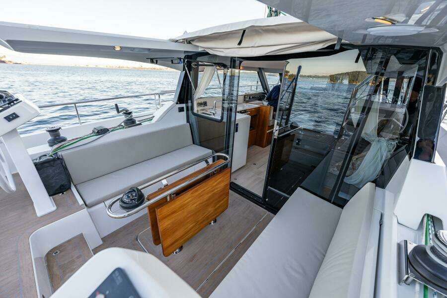 NO NAME  41ft Moody Yacht For Sale