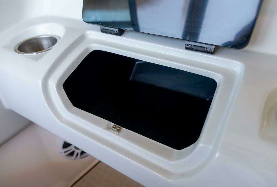 22ft Regal Yacht For Sale